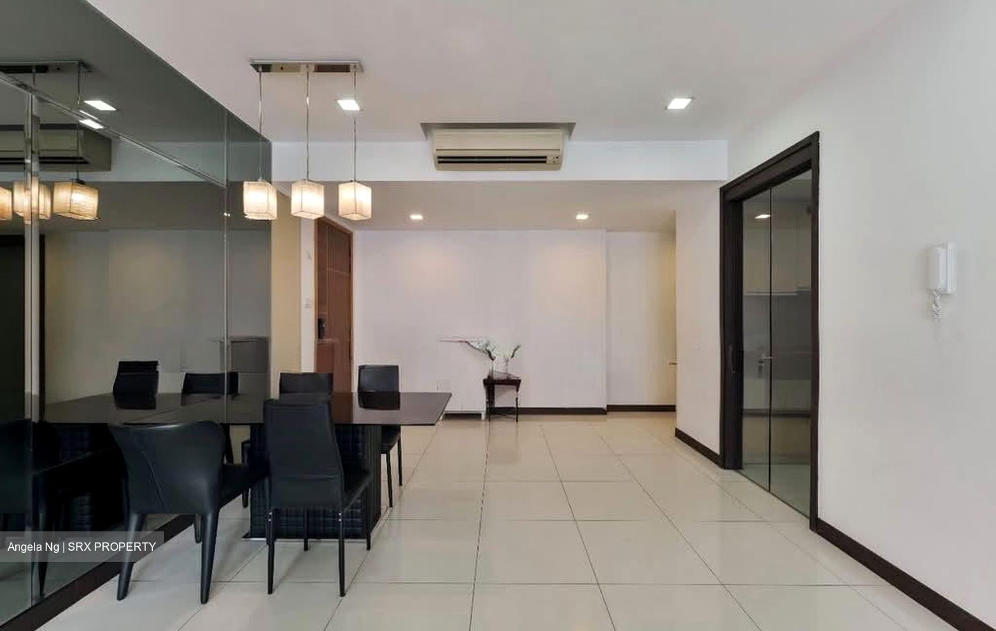 The Waterina (D14), Apartment #537475291